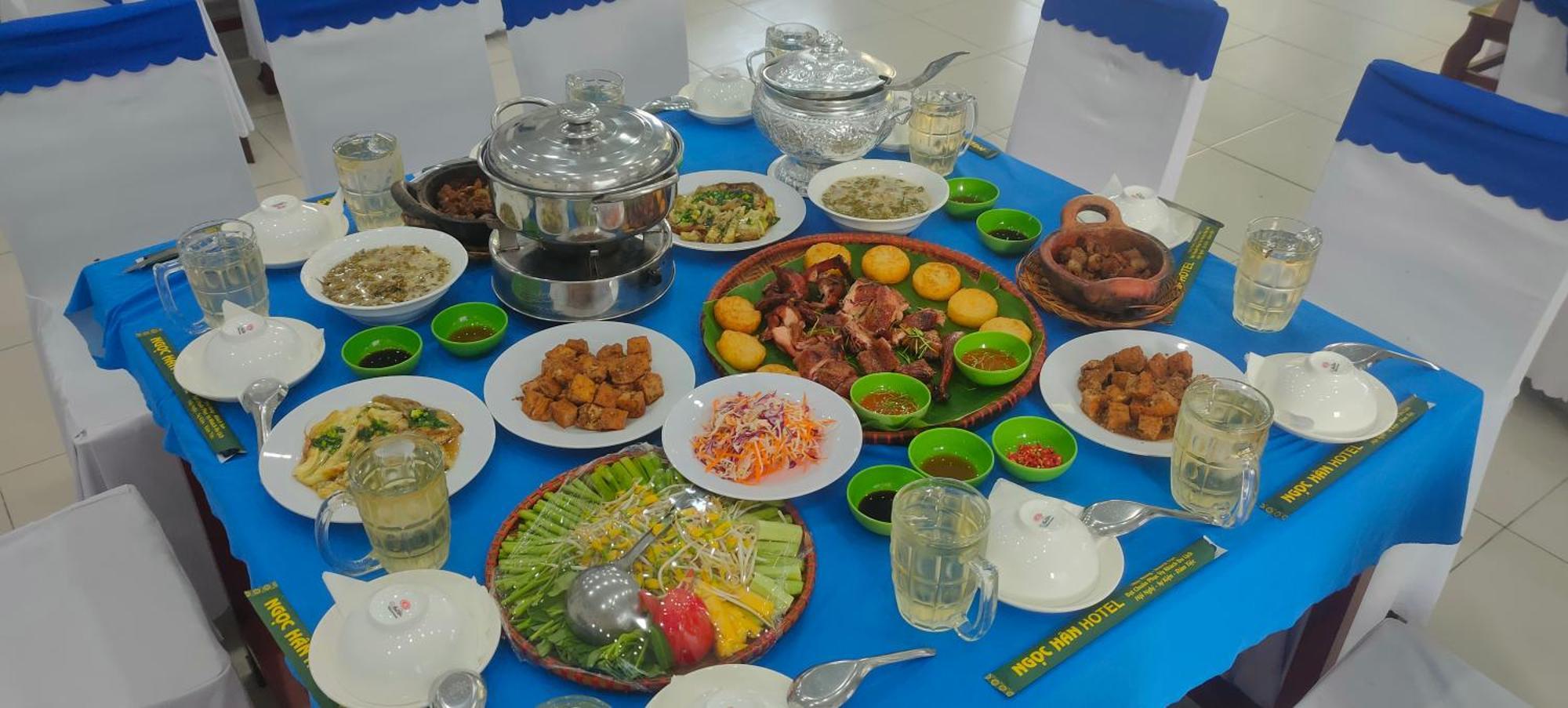 Khach San Ngoc Han Ap Vinh Phu المظهر الخارجي الصورة